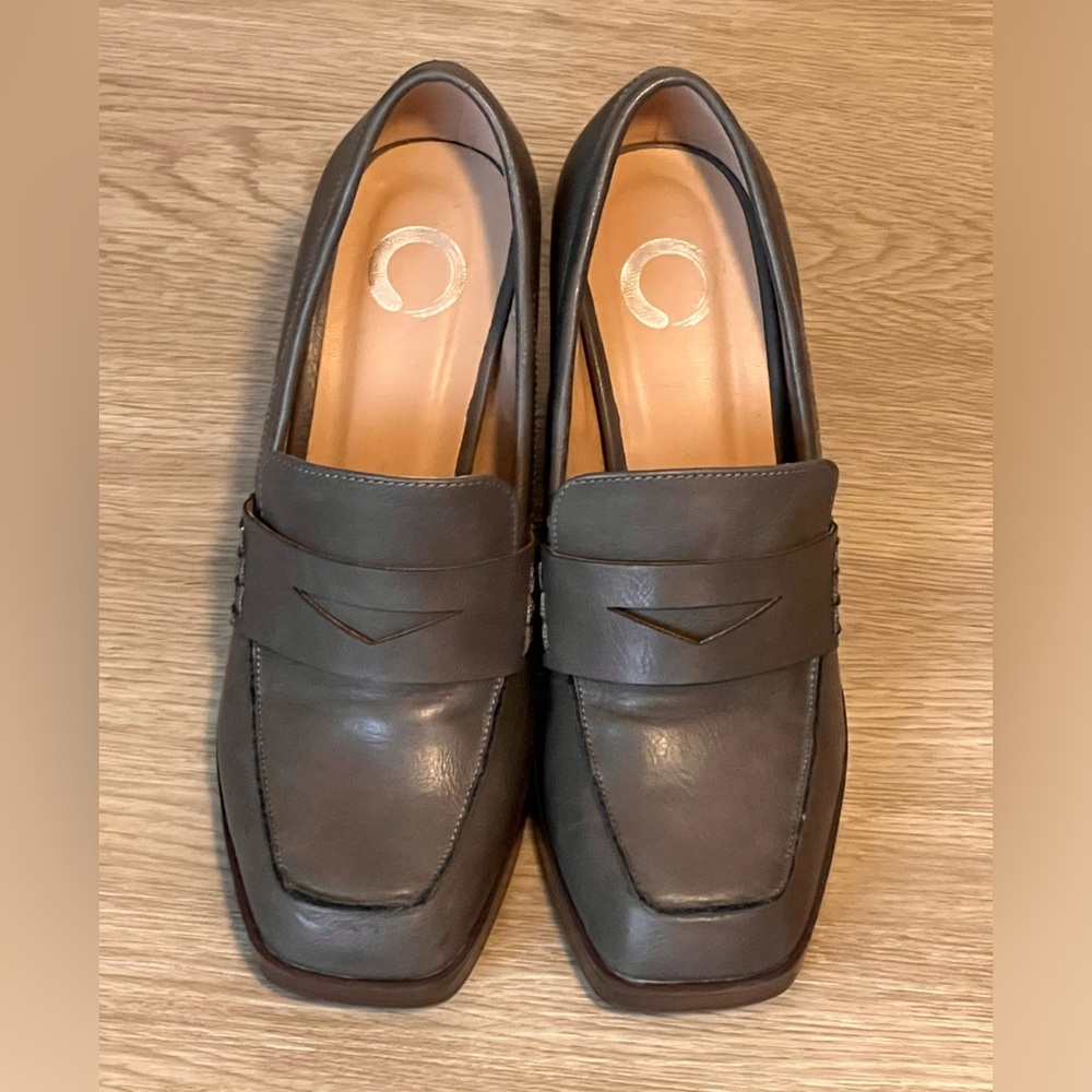 Journee Collection Ezzey Platform Pumps